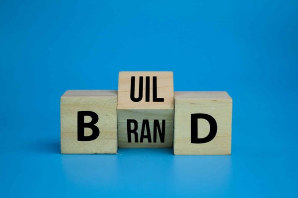 ¿Cuáles son las mejores estrategias para gestionar la reputación empresarial en línea?